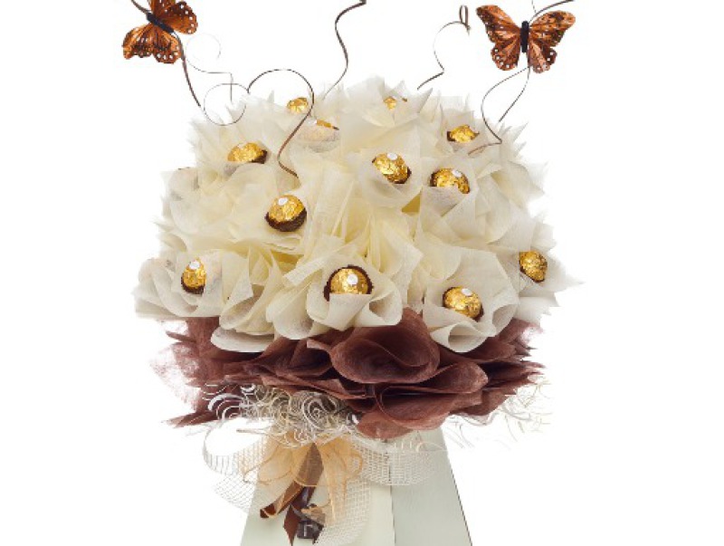 Chocolate flower bouquet with lindor lindt
